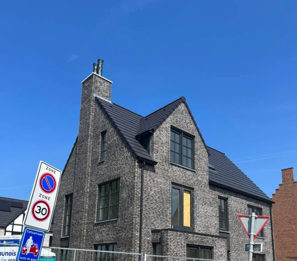 nieuwbouwwoning-hoofddorp-donker-metselwerk-broco-timmerwerken